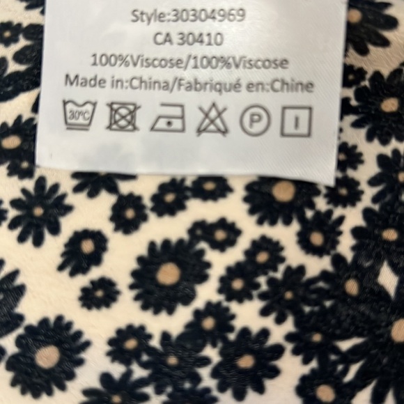 PART TWO Beautiful European Blouse NWT - Picture 8 of 12